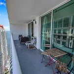 Iconic 1Br Highrise Condo Brickell-Freeparking